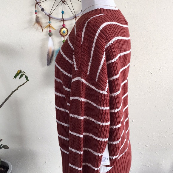 Burnt Orange 🍊 Sweater - Picture 4 of 7